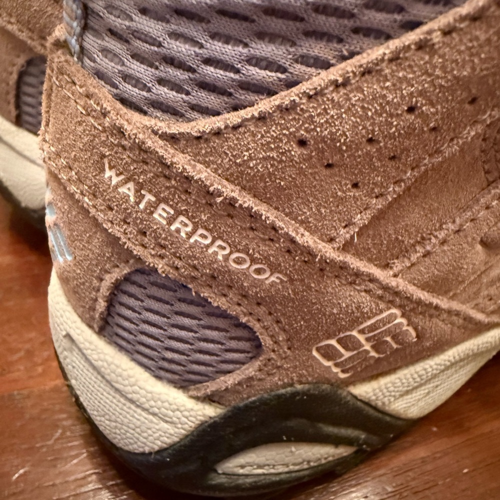 Columbia Women’s Trail Shoes Size 9.5 View 4